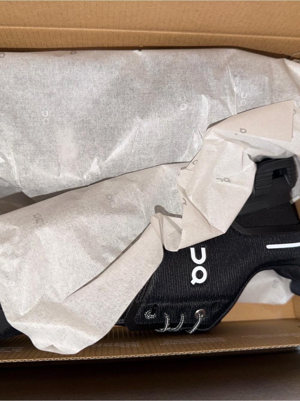 On Running Men's Cloudswift Running Shoe - Black - Picture 4 of 5